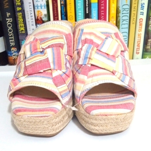 SUGAR MULTICOLOR STRIPE WOVEN WEDGE HEEL SANDAL SIZE 7.5 NWT - Picture 5 of 9